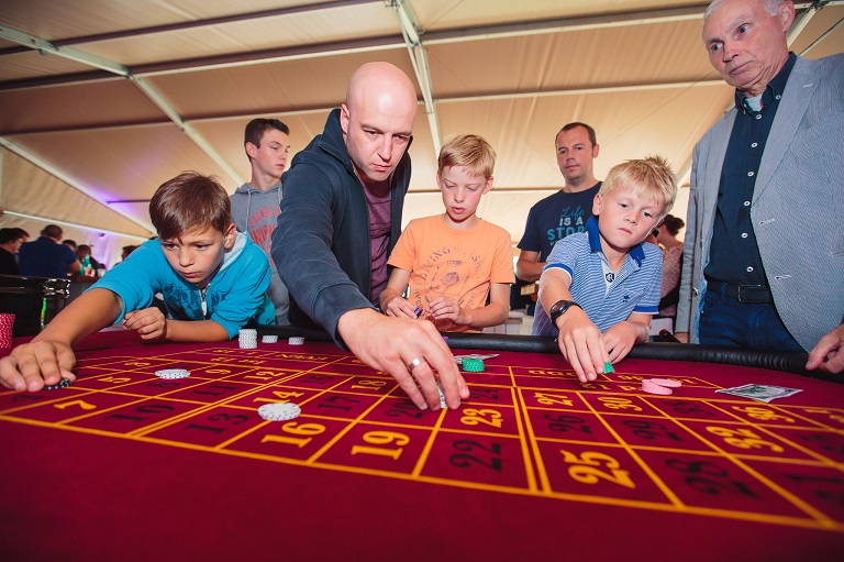 Crazzle Casino Events - © Picture by Nikita Duchie - Casinotafels