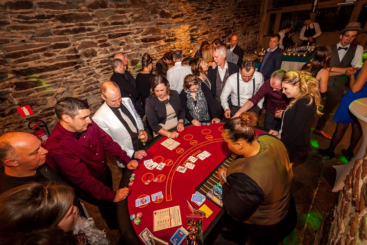 Crazzle Casino Events - Caribbean Stud Poker - Casinotafels