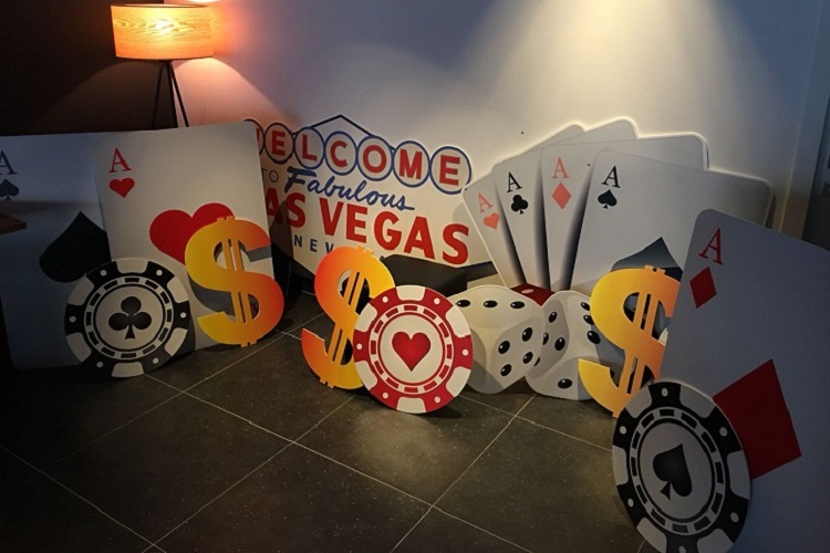 Crazzle Casino Events - Decoratiepakket - Casinotafels - prijzen casinotafel huren